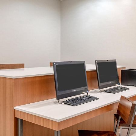 Holiday Inn Express Hotel & Suites Ottawa Airport By Ihg Luaran gambar